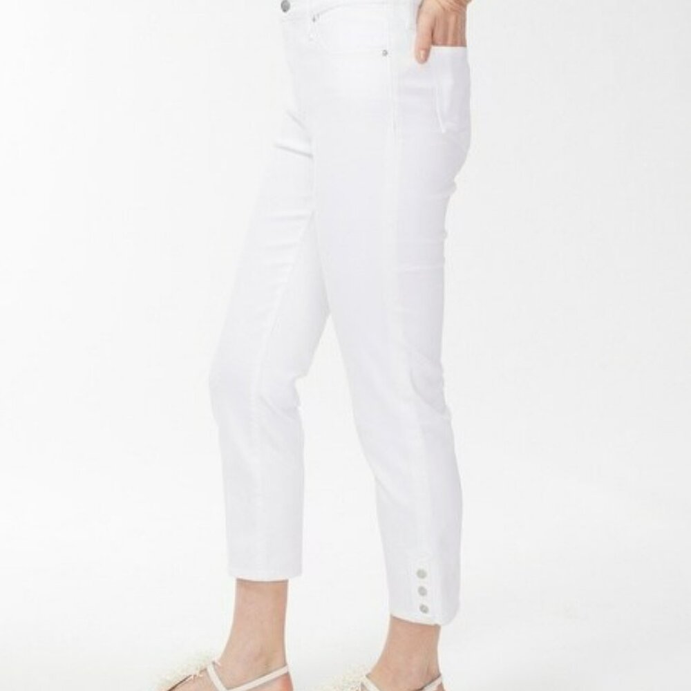 Petite No Stain Girlfriend Button Hem Crops Sz 2.5P